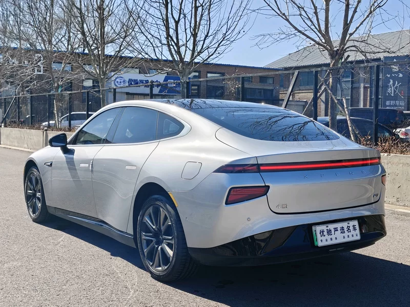 小鹏 小鹏P7 2021 汽车图片 #13