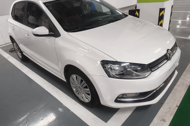 Volkswagen Polo 2018 car image #4
