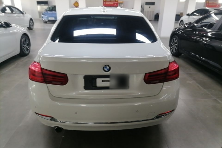 BMW 3 Series 2017 #6 BMW 3 Series 2017 car image #6