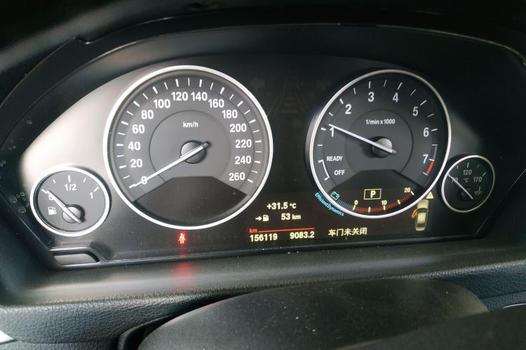 BMW 3 Series 2018 car image #12