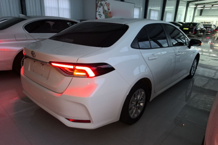 Toyota Corolla 2025 car image #5