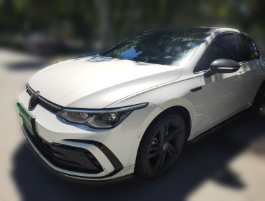 Volkswagen Golf 2025 car image 