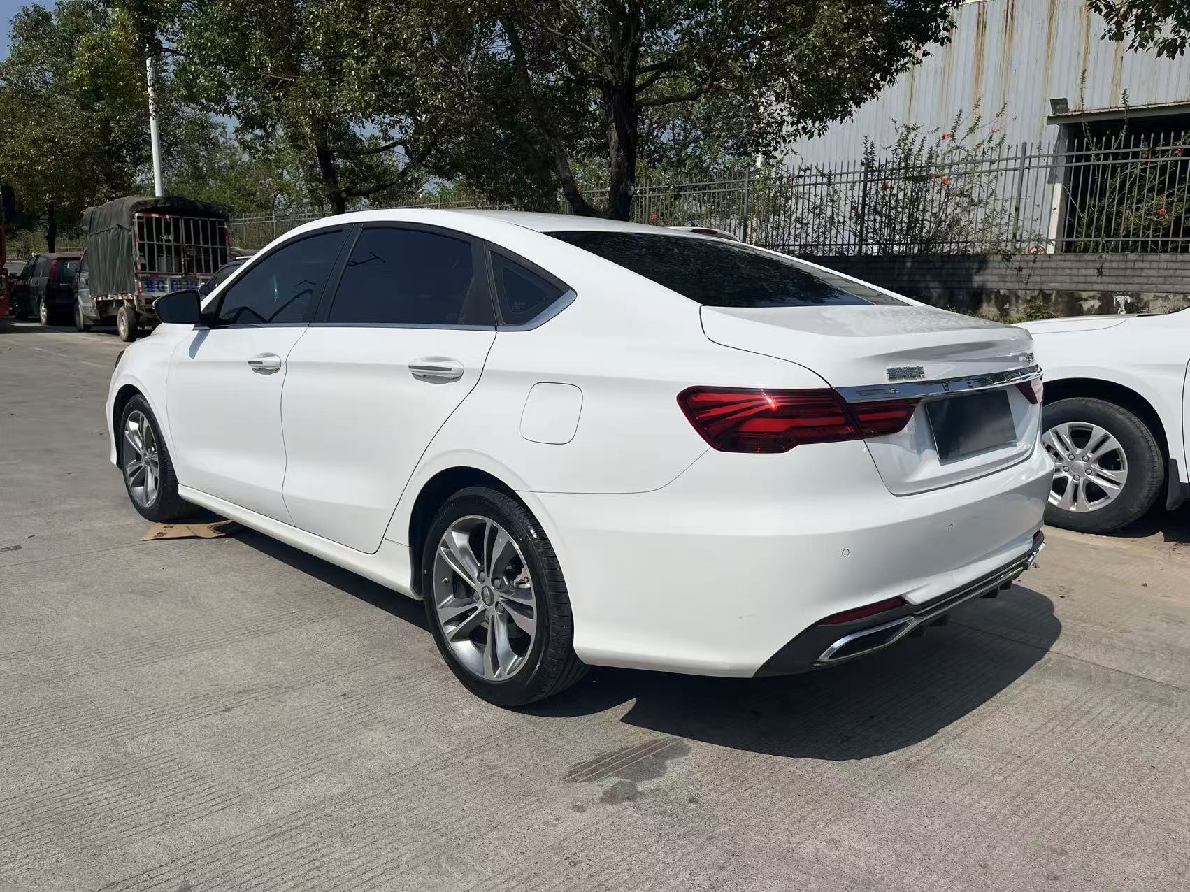 GEELY Binray 2019 car image #7