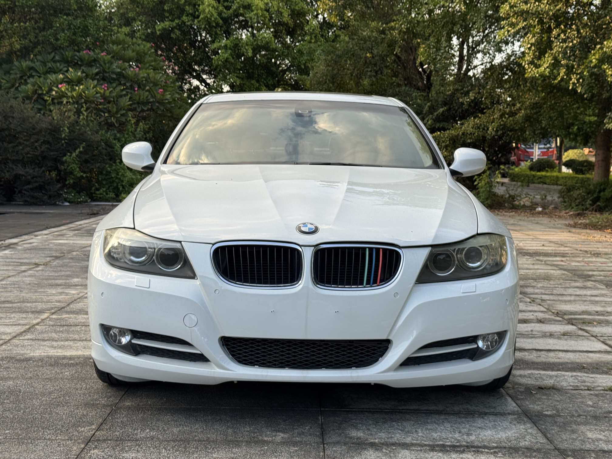 BMW 3 Series 2011 #7 BMW 3 Series 2011 car image #7