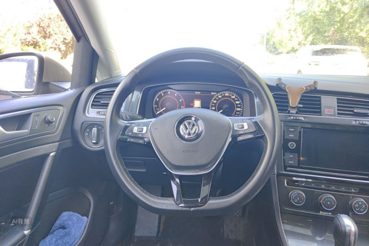 Volkswagen Golf 2019 #12 Volkswagen Golf 2019 car image #12