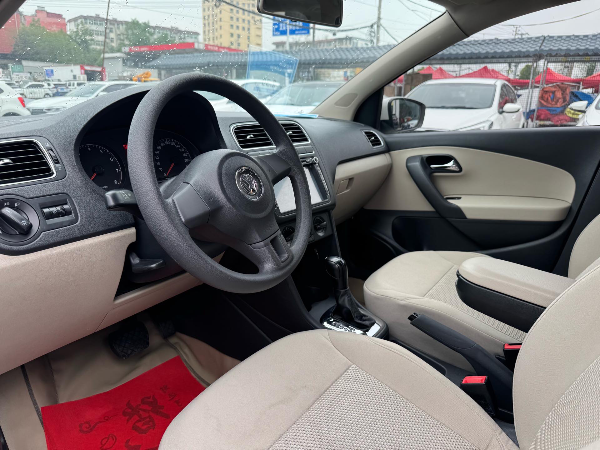 Volkswagen Polo 2013 immagine di auto #15