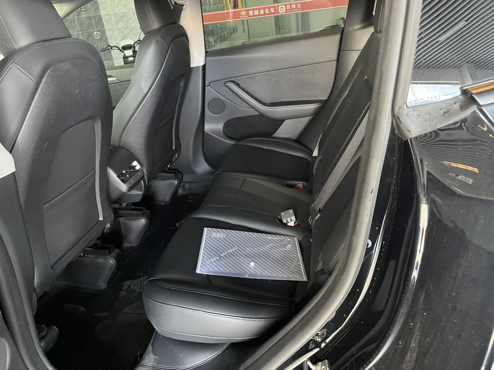 Tesla Model Y 2024 car image #5