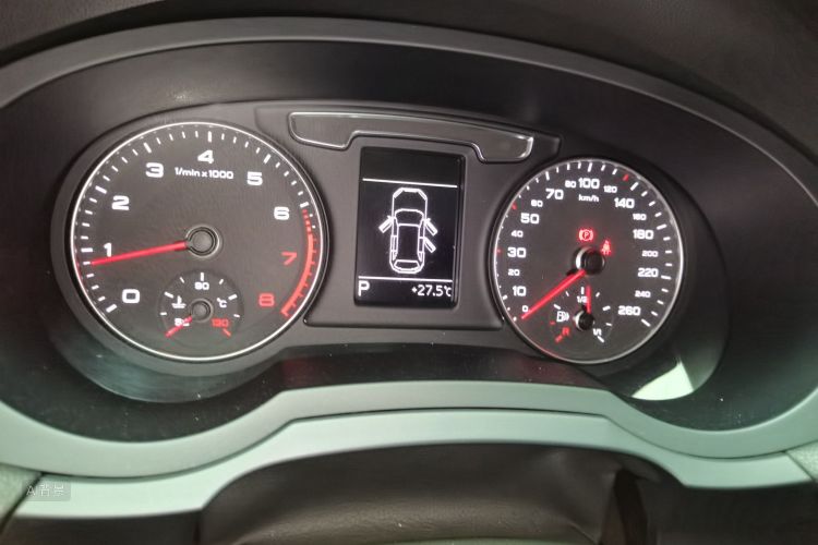 Audi Q3 2017 #13 Audi Q3 2017 car image #13