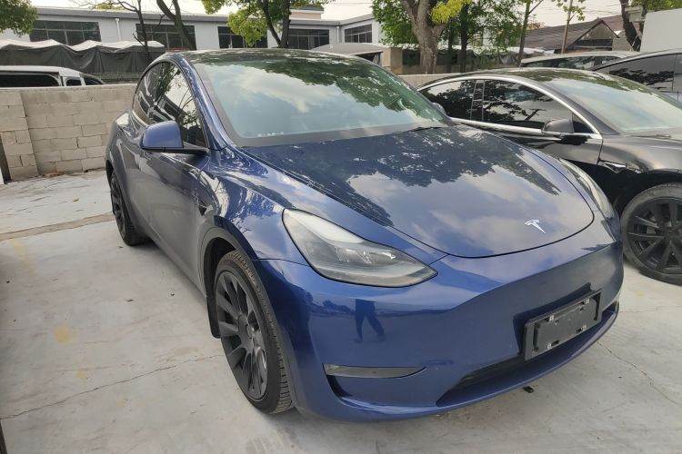 Tesla Model Y 2021 #4 Tesla Model Y 2021 car image #4