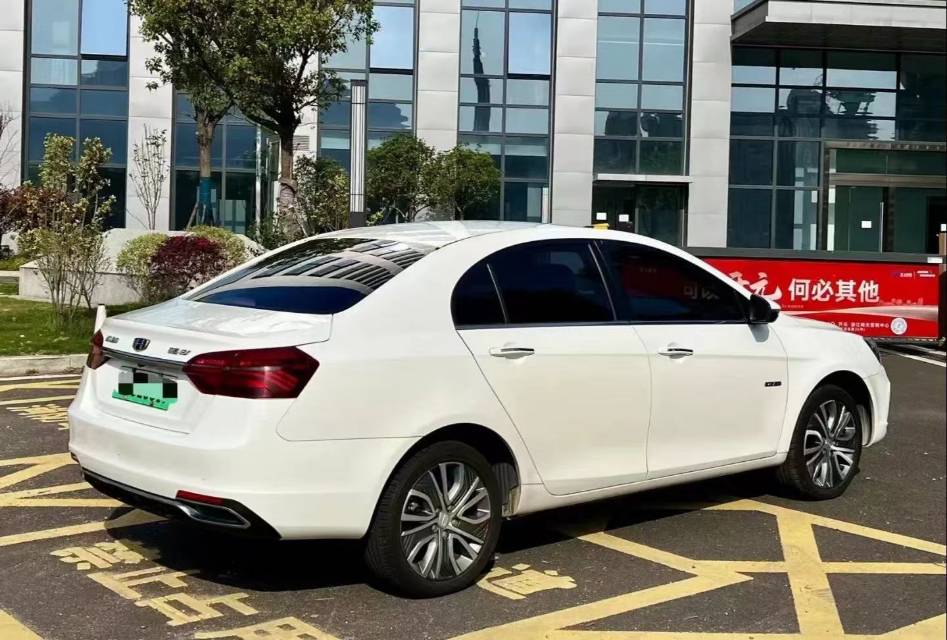 GEELY Emgrand New Energy 2018 #8 GEELY Emgrand New Energy 2018 car image #8