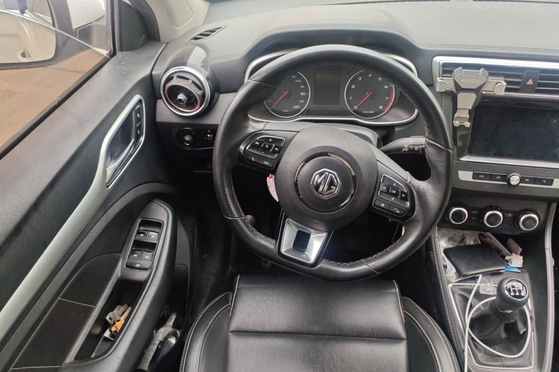 MG ZS 2018 #22 MG ZS 2018 car image #22