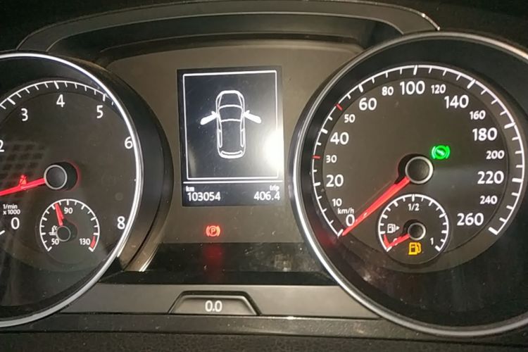 Volkswagen Golf 2018 immagine di auto #12