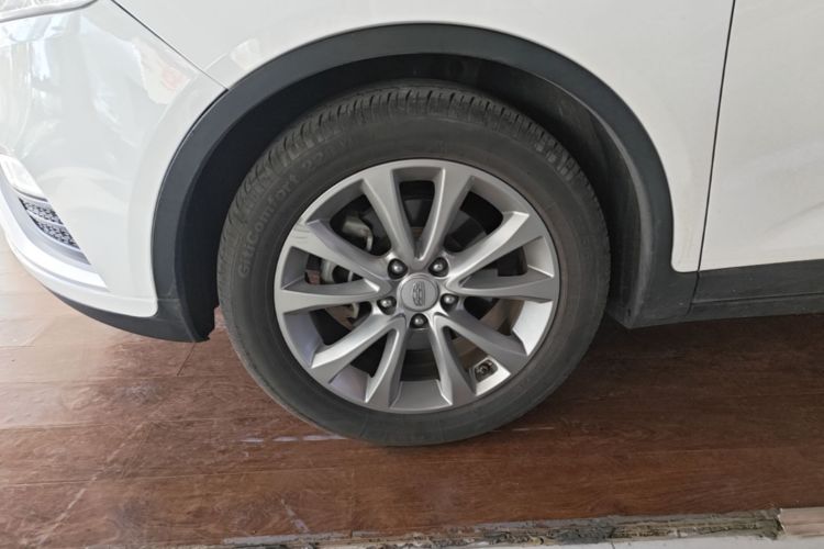 GEELY Emgrand GS 2017 car image #9