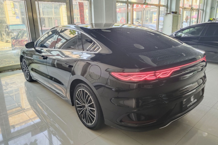 BYD Han 2023 car image #5