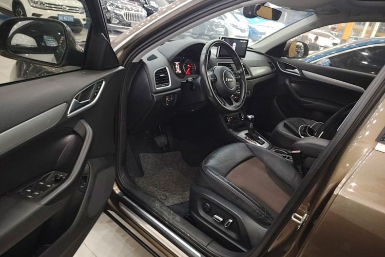 Audi Q3 2016 immagine di auto #16