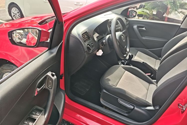 Volkswagen Polo 2017 #16 Volkswagen Polo 2017 car image #16