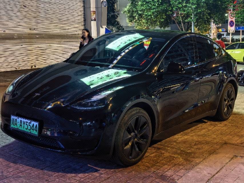 Tesla Model Y 2023 immagine di auto 