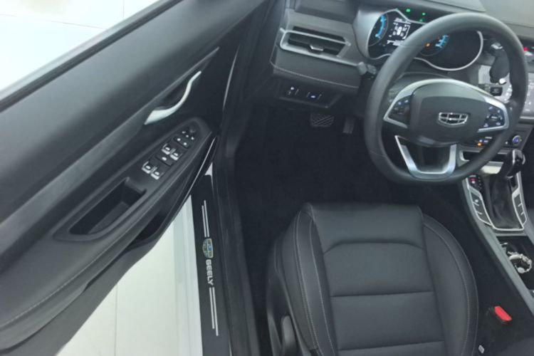 GEELY Emgrand 2021 #16 GEELY Emgrand 2021 imagen de coche #16