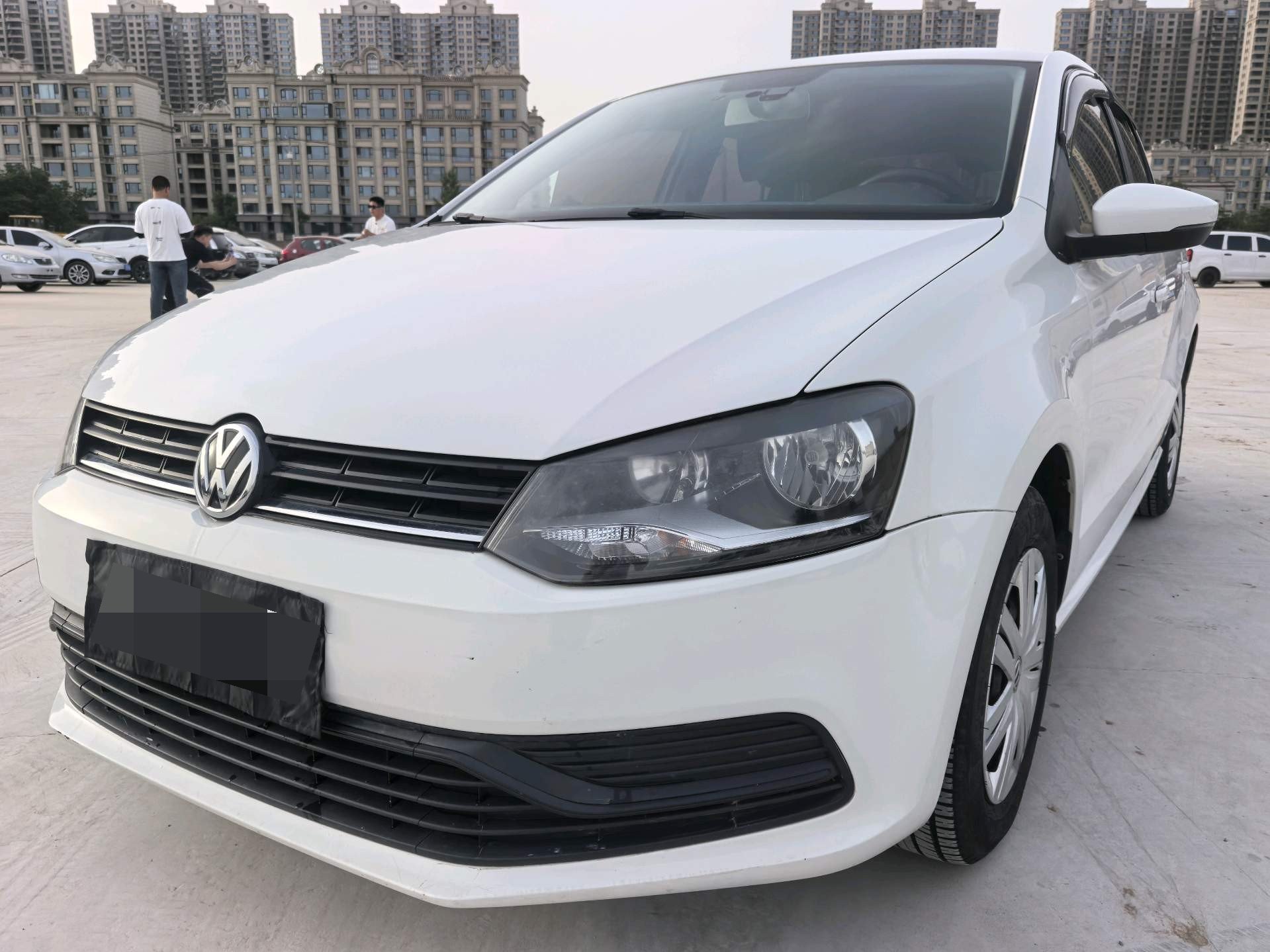 Volkswagen Polo 2018 car image 