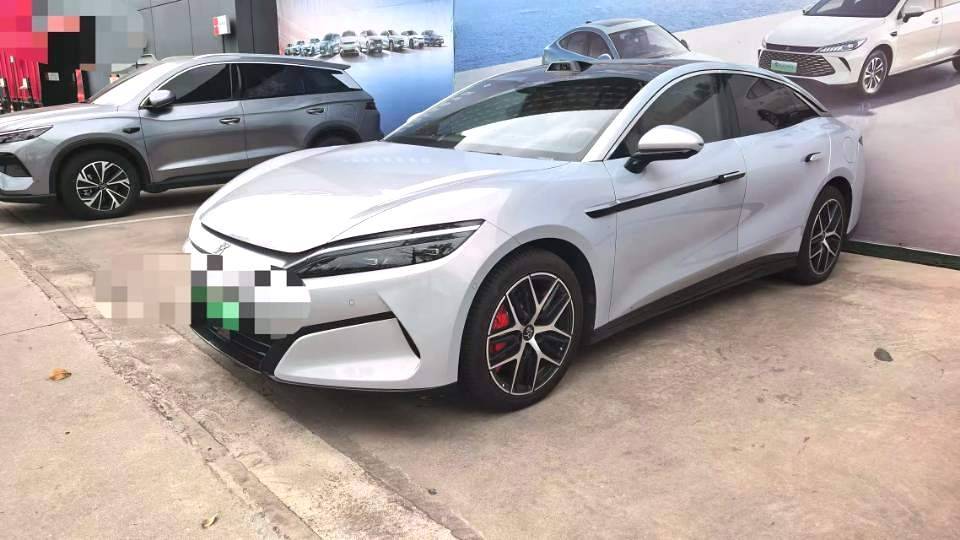 BYD HanL 2025 car image 