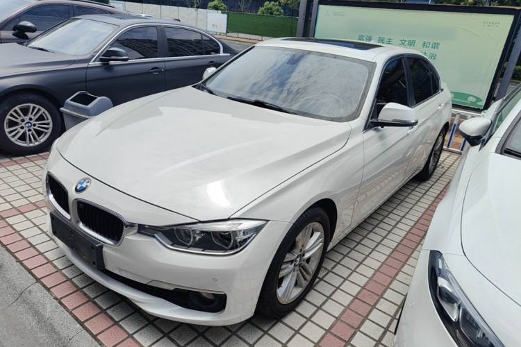 BMW 3 Series 2017 car image #2