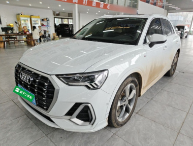 Audi Q3 2022 car image 
