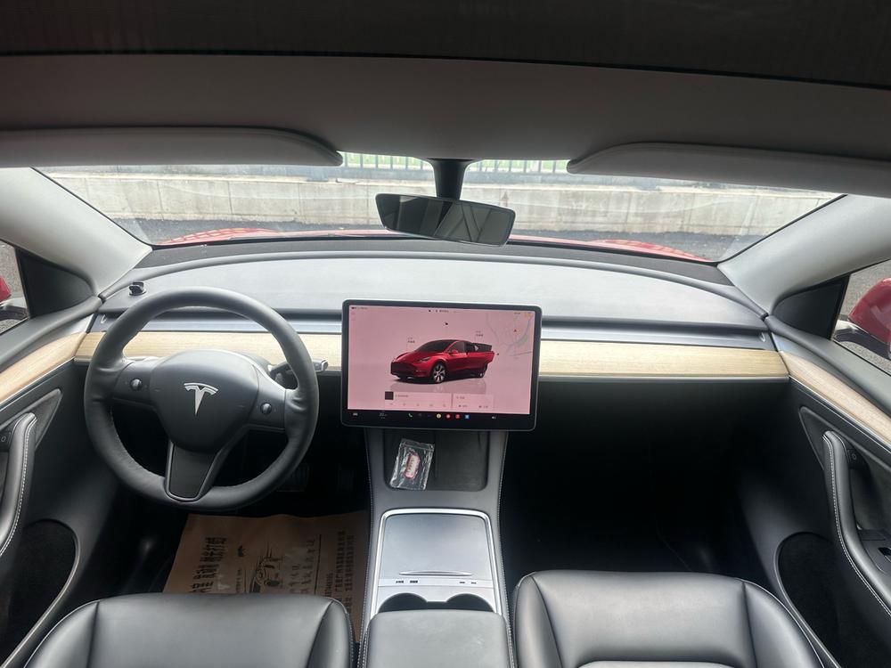 Tesla Model Y 2022 car image #6