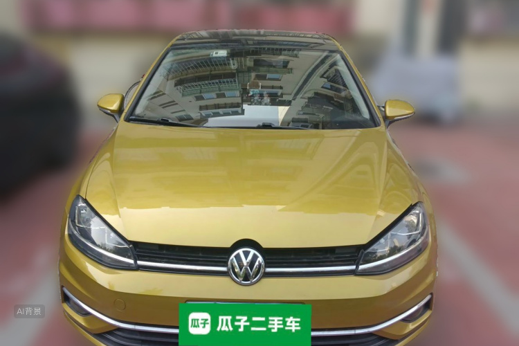 Volkswagen Golf 2018 car image #3