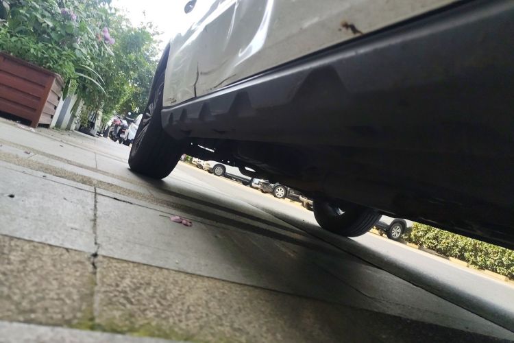 GEELY Vision X6 2018 immagine di auto #23