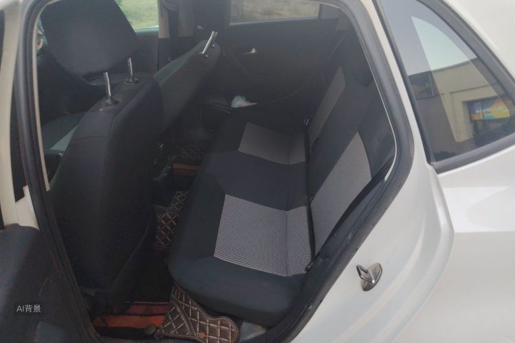 Volkswagen Polo 2015 car image #19