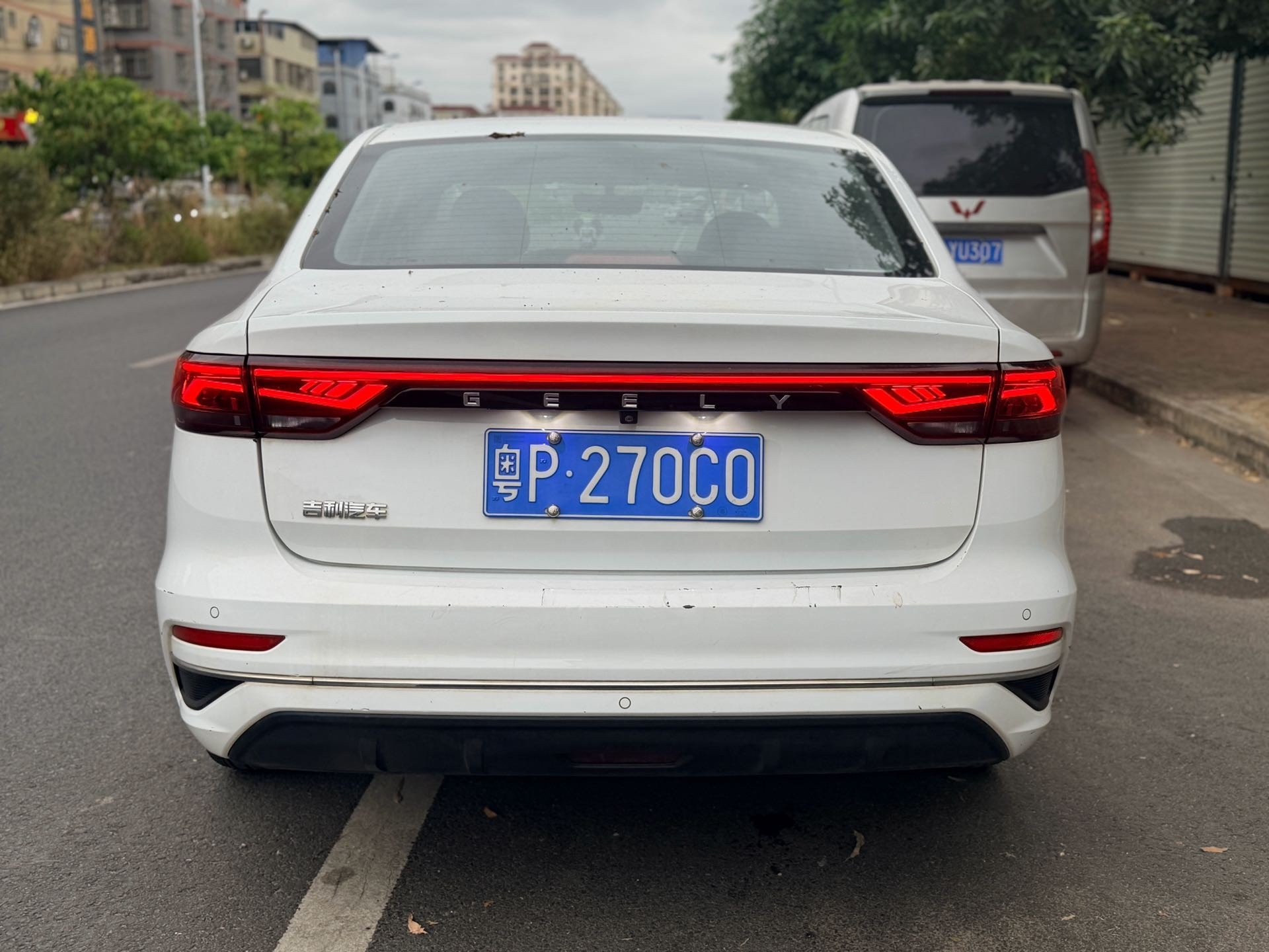 GEELY Emgrand 2021 #4 GEELY Emgrand 2021 car image #4