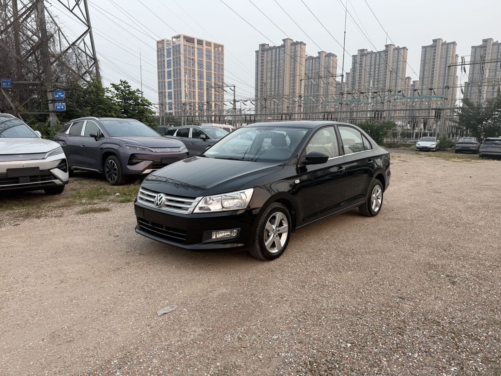 Volkswagen Santana 2014 car image 