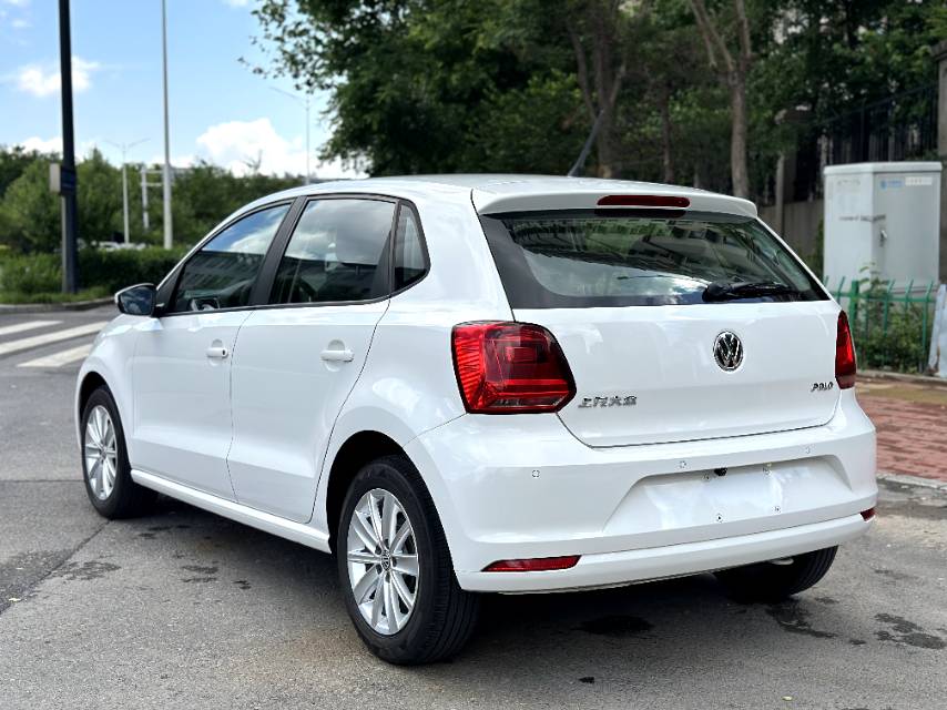 Volkswagen Polo 2015 #7 Volkswagen Polo 2015 car image #7