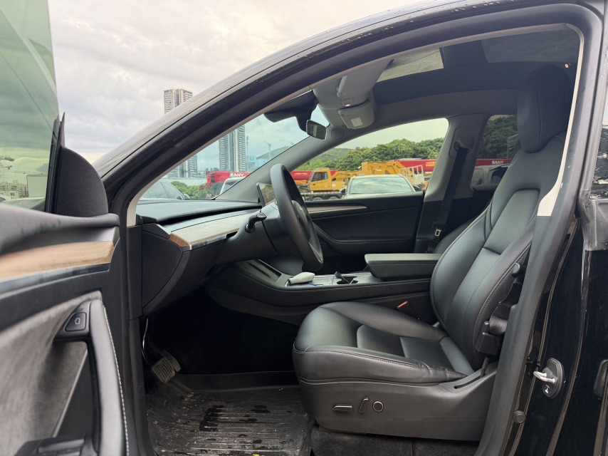 Tesla Model Y 2021 #5 Tesla Model Y 2021 car image #5