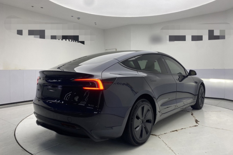 Tesla Model 3 2024 #5 Tesla Model 3 2024 car image #5