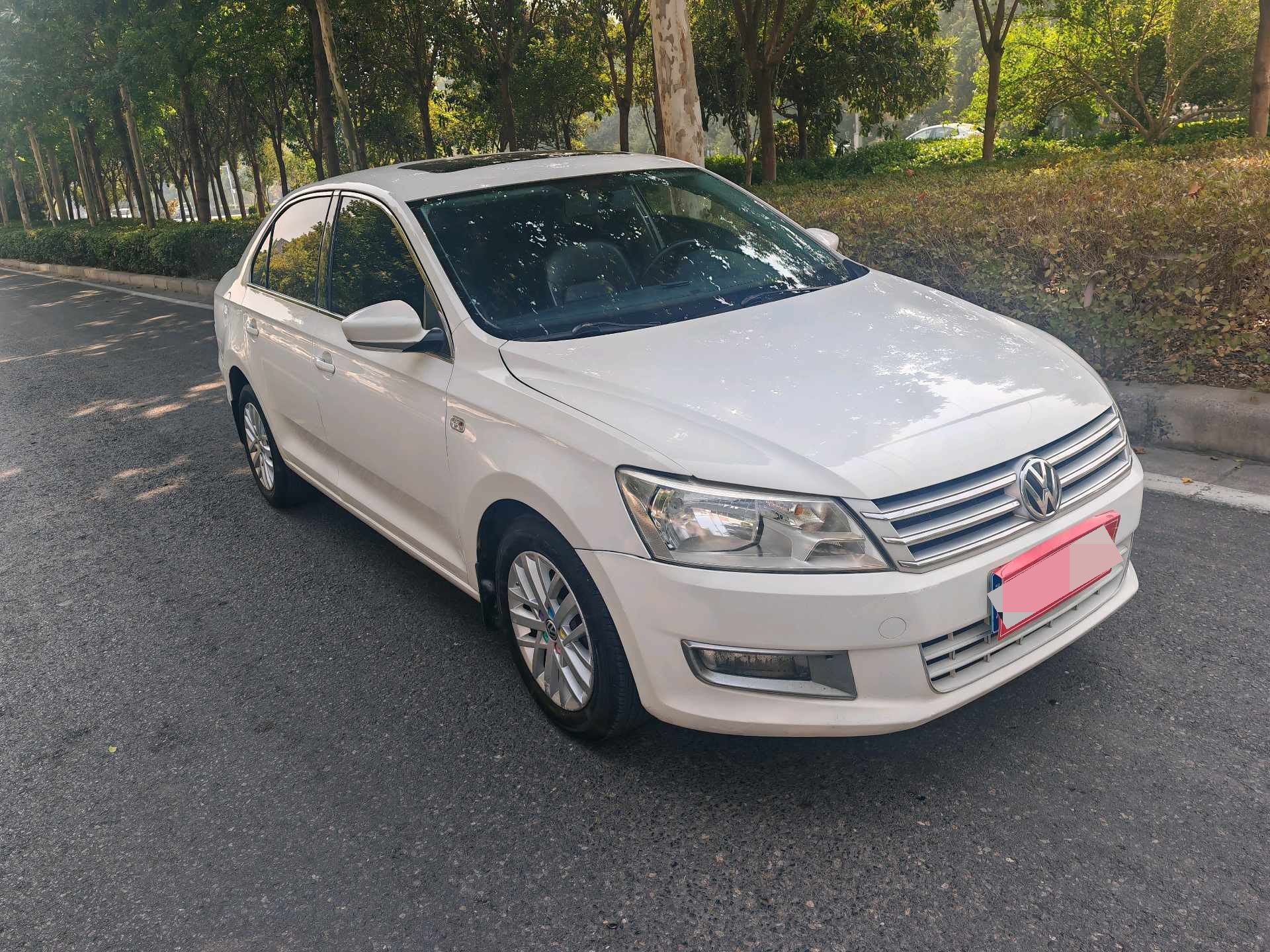 Volkswagen Santana 2014 car image #7