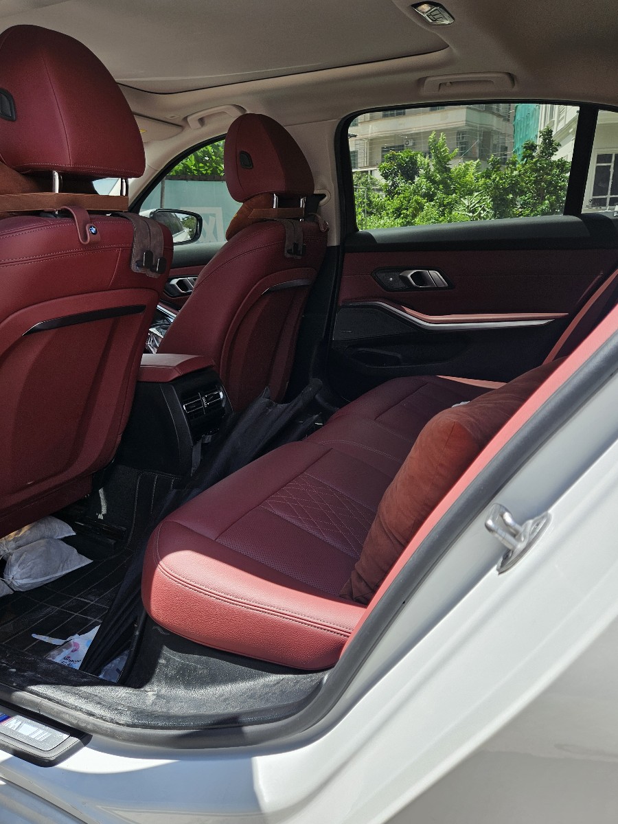 BMW 3 Series 2024 #5 BMW 3 Series 2024 car image #5