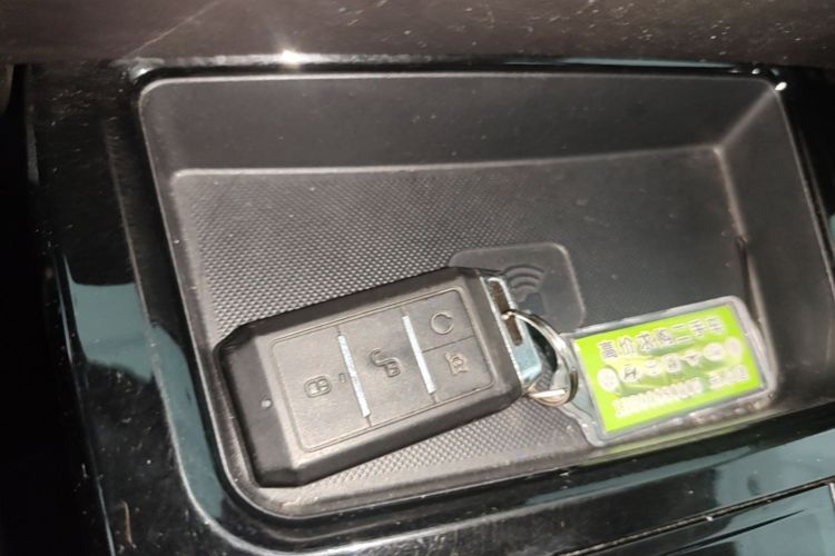 BYD Yuan New Energy 2019 car image #9