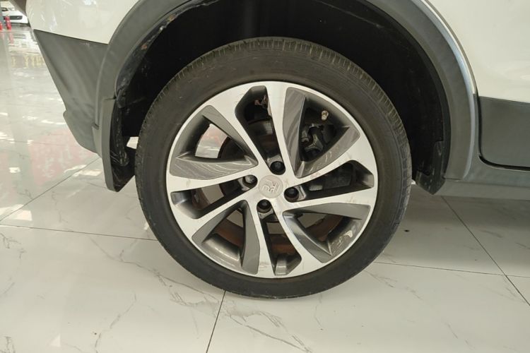 BYD Yuan 2017 изображение автомобиля #10