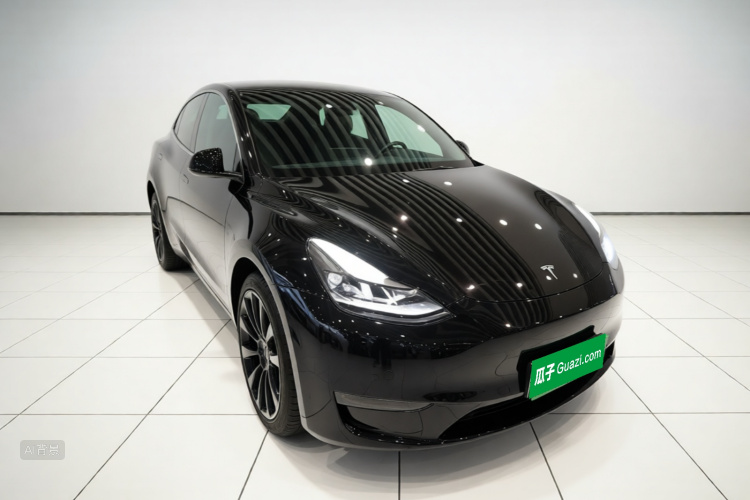 Tesla Model Y 2023 #4 Tesla Model Y 2023 car image #4