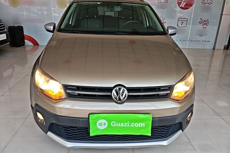 Volkswagen Polo 2017 car image #3