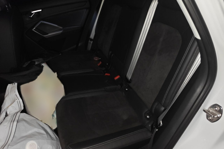 Audi Q3 2019 #14 Audi Q3 2019 car image #14