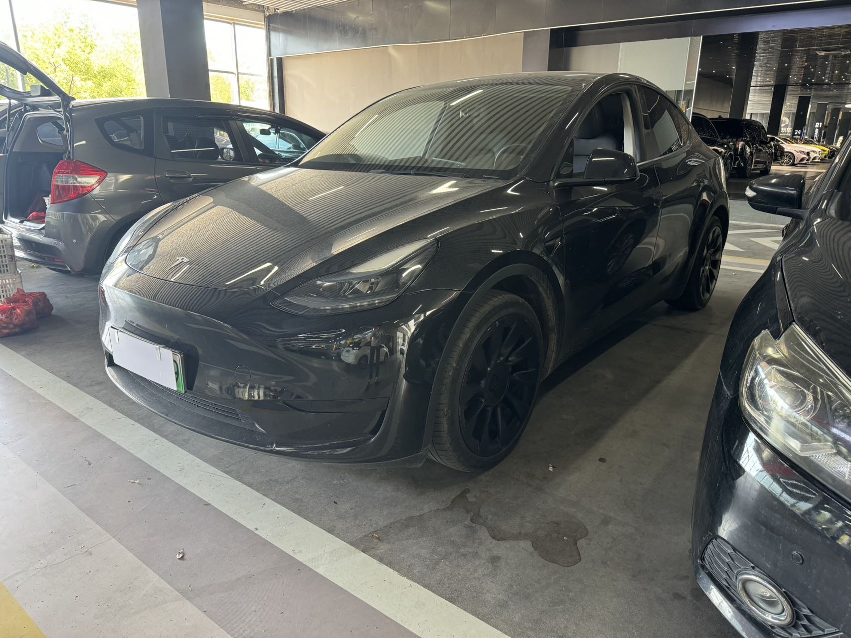 Tesla Model Y 2022 Tesla Model Y 2022 car image