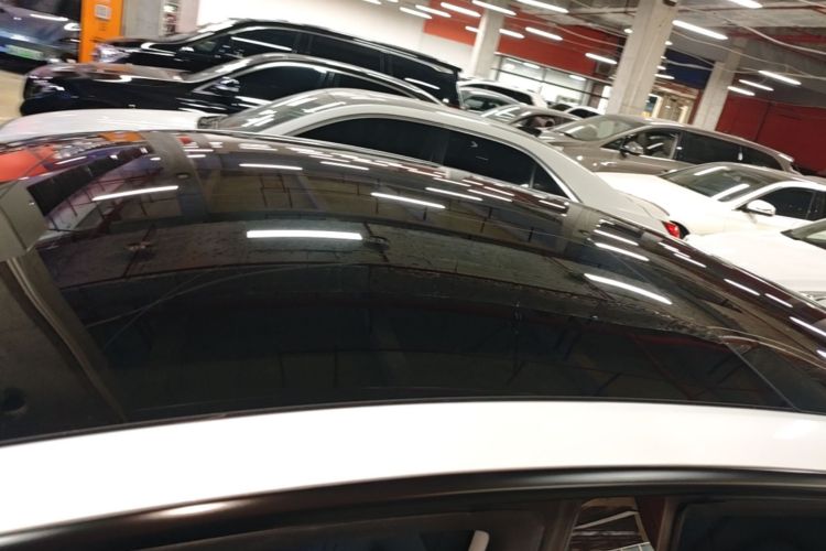 Tesla Model 3 2021 car image #25