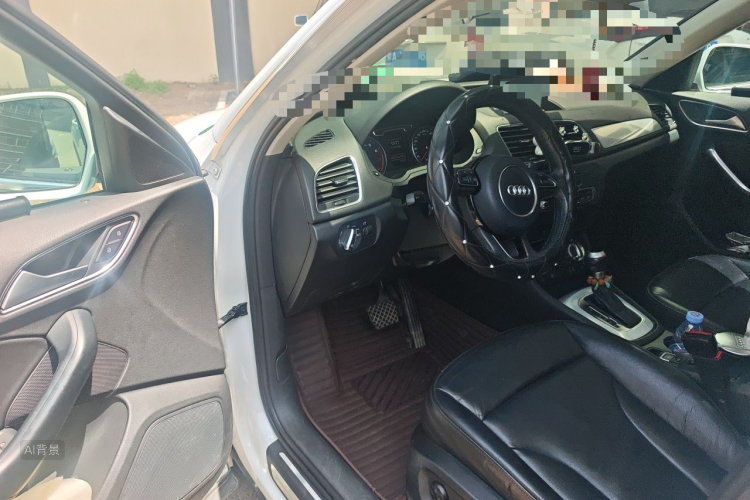 Audi Q3 2015 immagine di auto #18