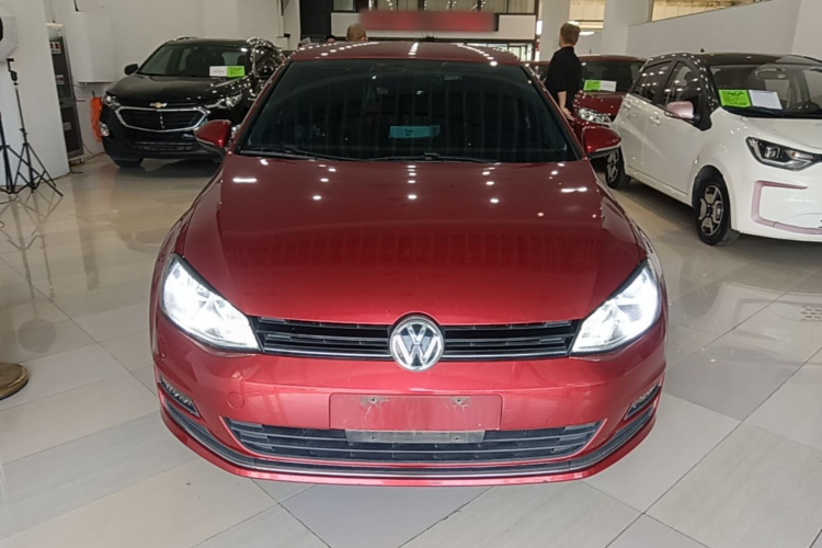 Volkswagen Golf 2015 car image #3