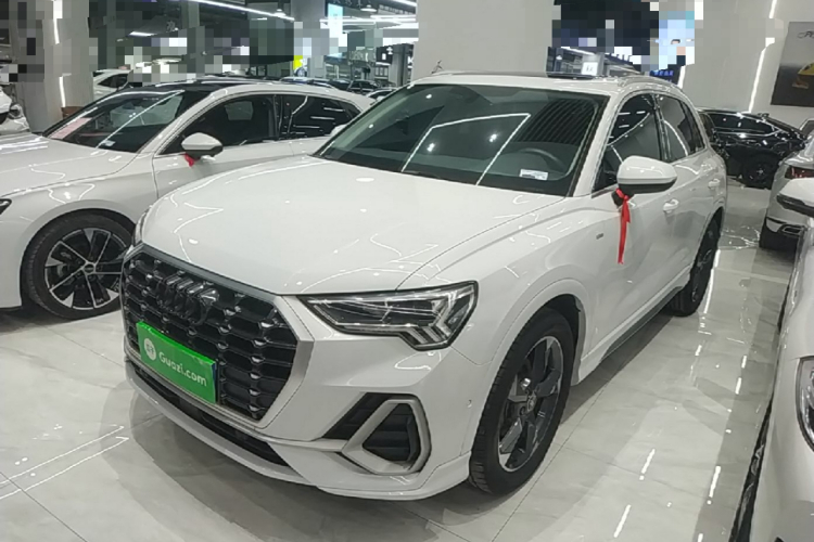 Audi Q3 2023 #2 Audi Q3 2023 car image #2