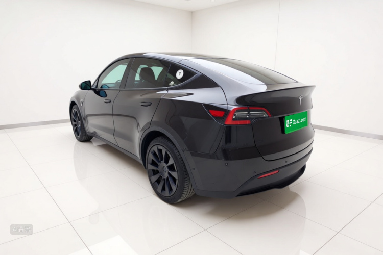 Tesla Model Y 2021 #5 Tesla Model Y 2021 car image #5