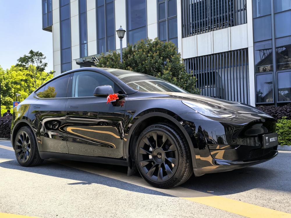 Tesla Model Y 2021 #3 Tesla Model Y 2021 car image #3