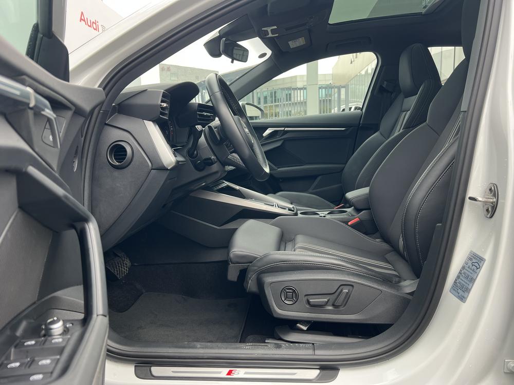 Audi A3 2024 car image #18